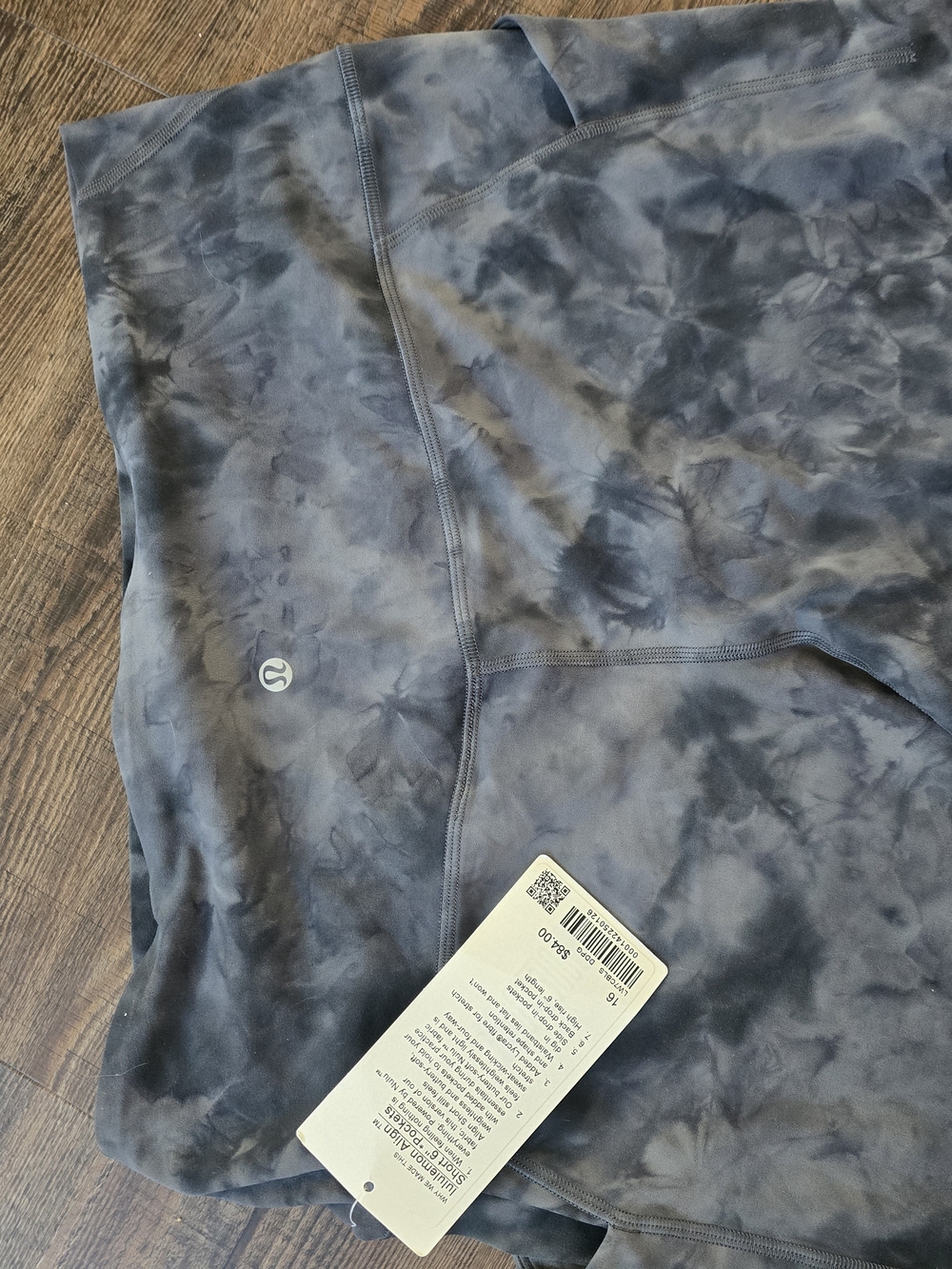 lululemon athletica Women's Gray Tie-Dye High-Rise Workout Shorts - Picture 2 of 3